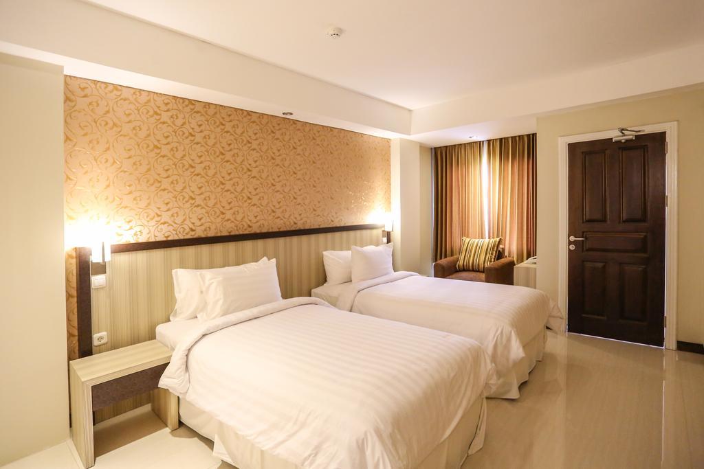 Sylvia Hotel Premier Kupang Κούπανγκ Εξωτερικό φωτογραφία