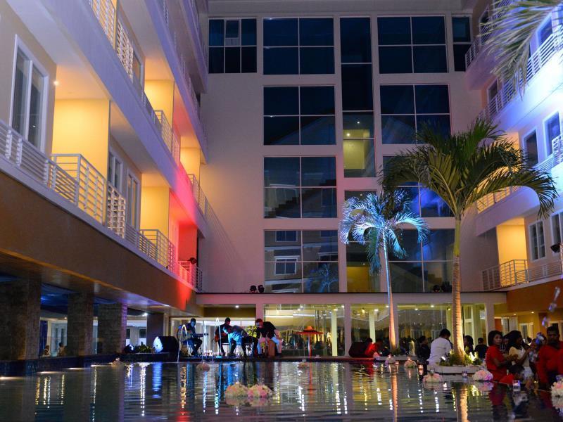 Sylvia Hotel Premier Kupang Κούπανγκ Εξωτερικό φωτογραφία