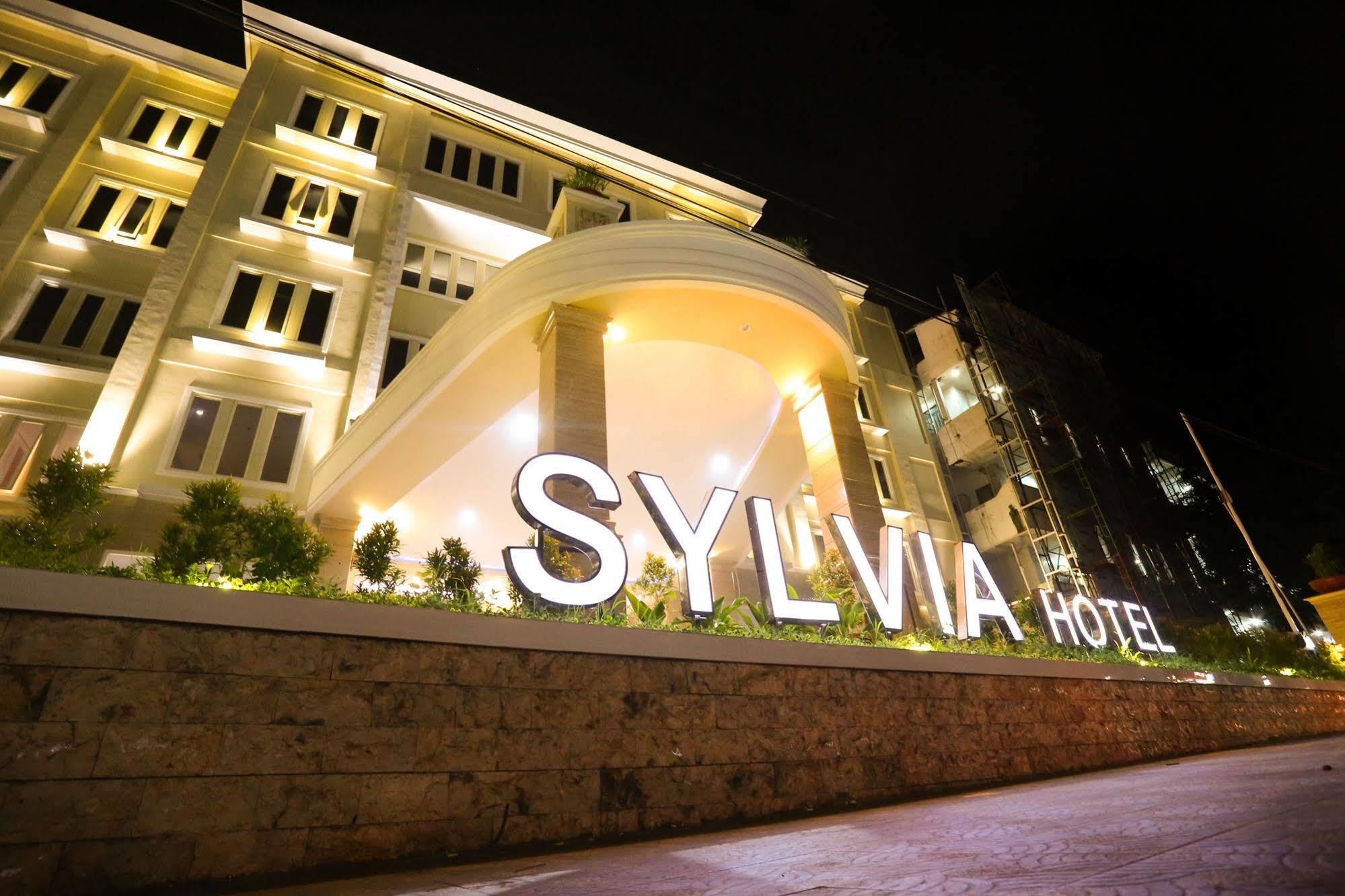 Sylvia Hotel Premier Kupang Κούπανγκ Εξωτερικό φωτογραφία