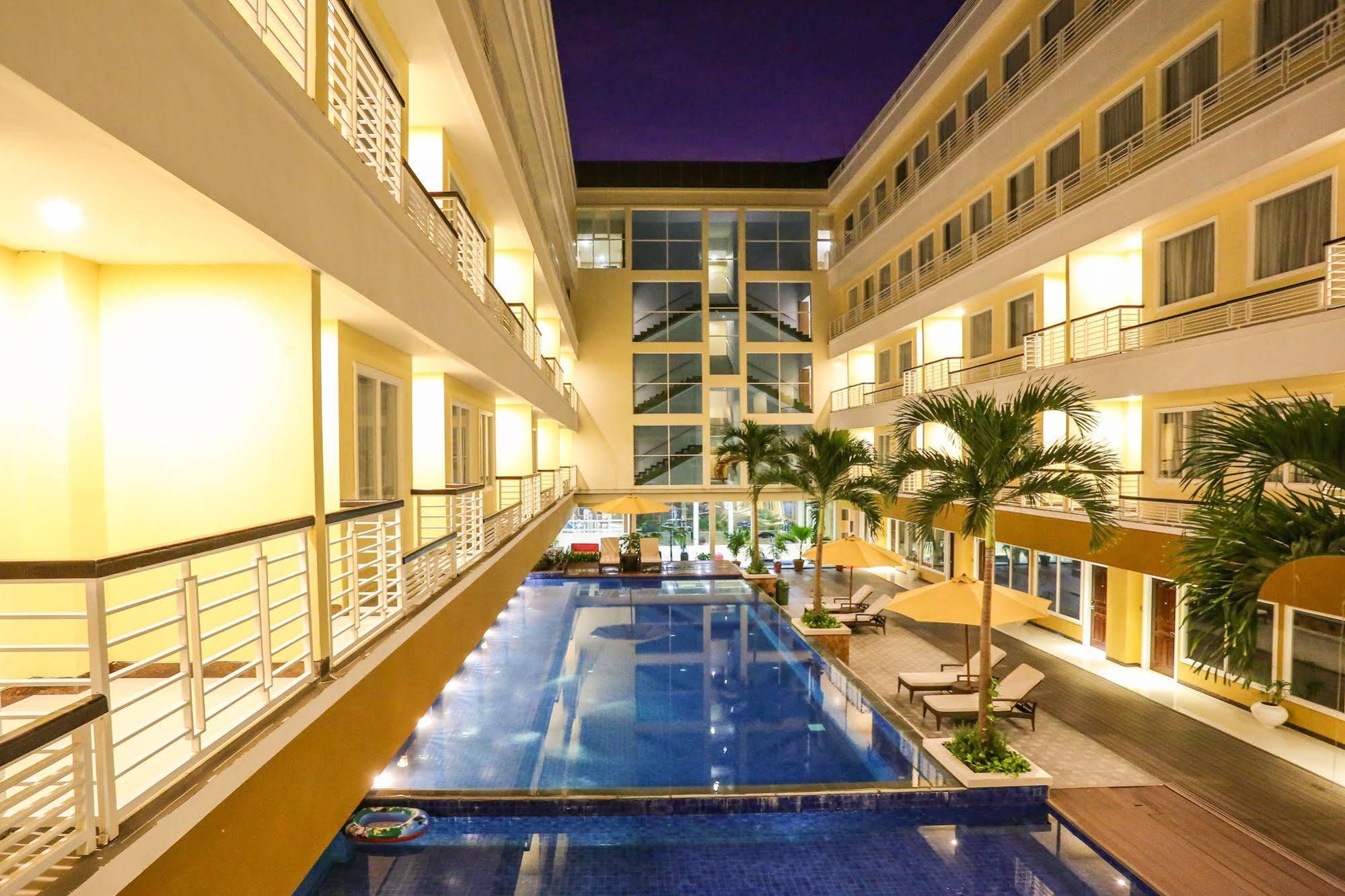 Sylvia Hotel Premier Kupang Κούπανγκ Εξωτερικό φωτογραφία